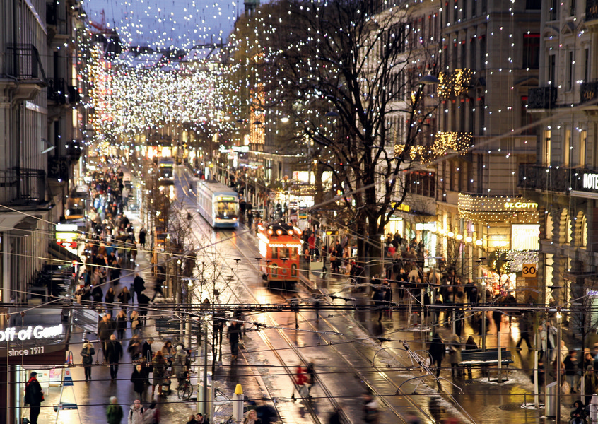 Postkarte · Zuerich · Bahnhofstrasse · Weihnachtsbeleuchtung Tram