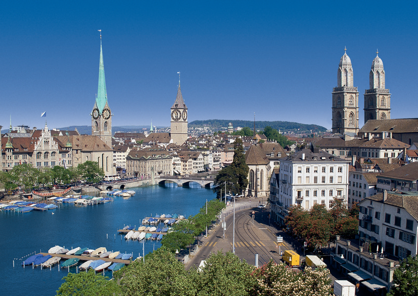 Postkarte · Zuerich · Limmat · Fraumuenster Stpeter Grossmuenster